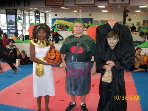 costume winners