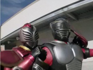 Kamen Rider - Episode 112 - Kamen Rider Sting Kamen Rider Sting battles Dragon Knight